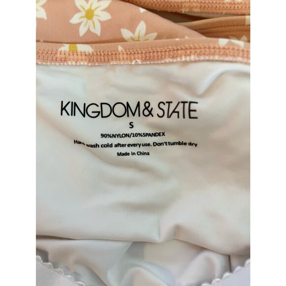 Swimsuit Vintage Style Atlantic Beach Floral One Piece in Blush/White Size Small - Picture 9 of 9